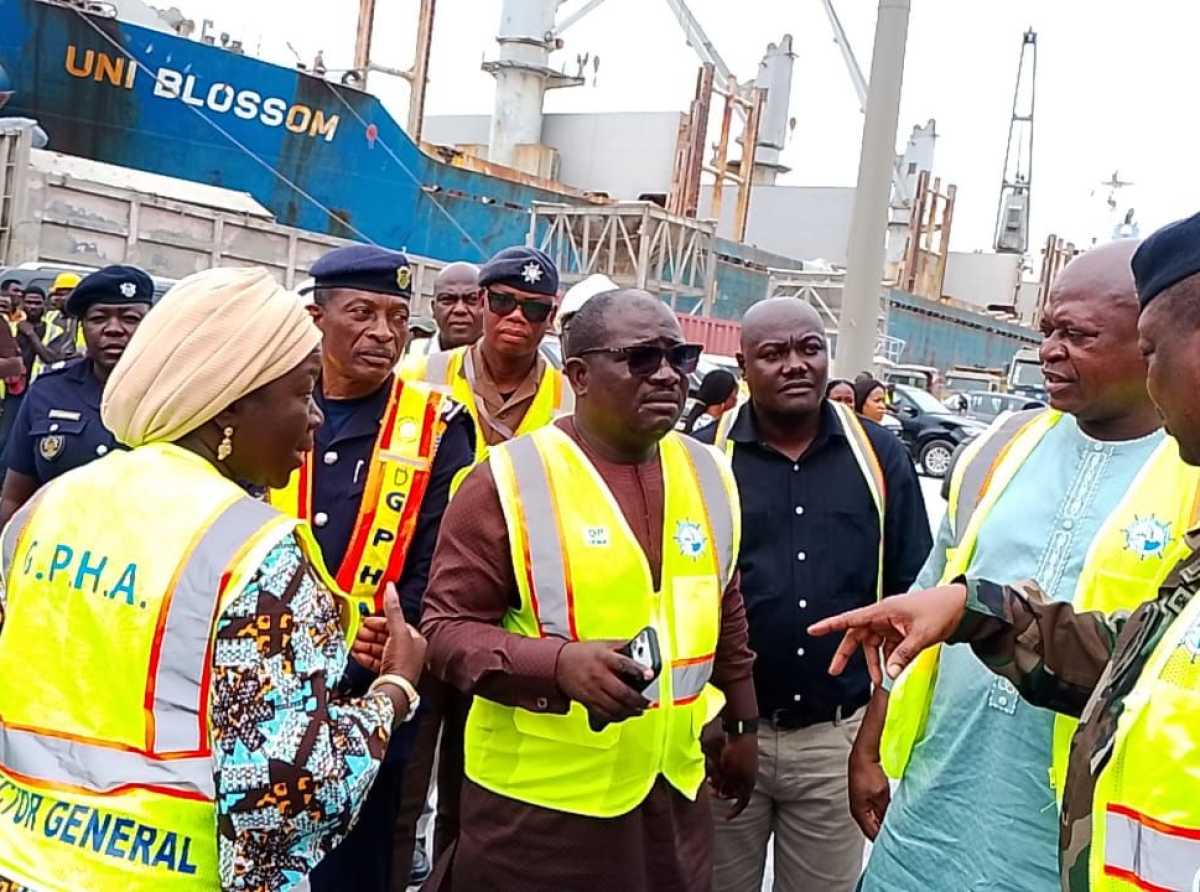 Transport and Trade ministers prevent increase in cement prices after meeting with stakeholders